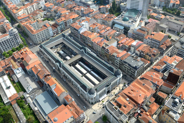 Aerial view of the Mercado do Bolhão, Porto, Portugal  © European Best Destinations