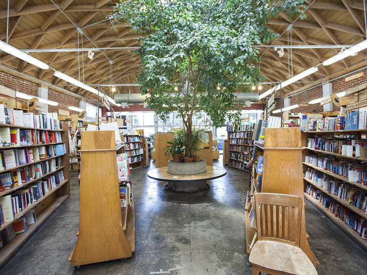 Skylight Books