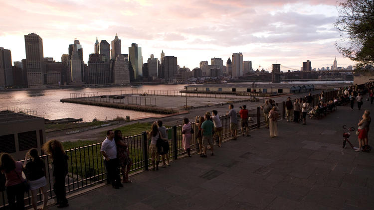 Meander the Brooklyn Promenade