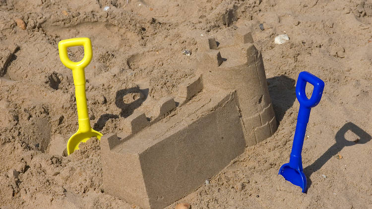 Sculpt a castle at Sunny Sands 