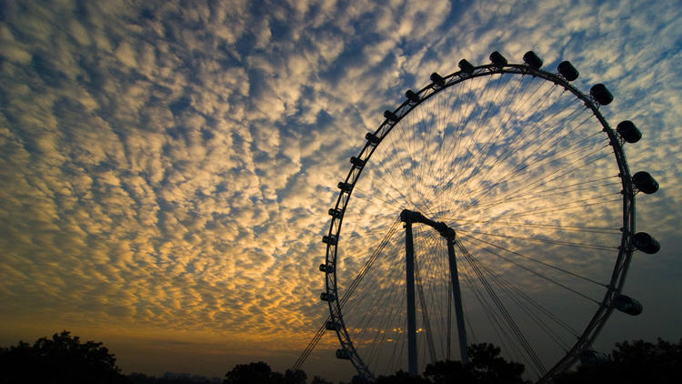 Catch incredible skyline views on the Singapore Flyer