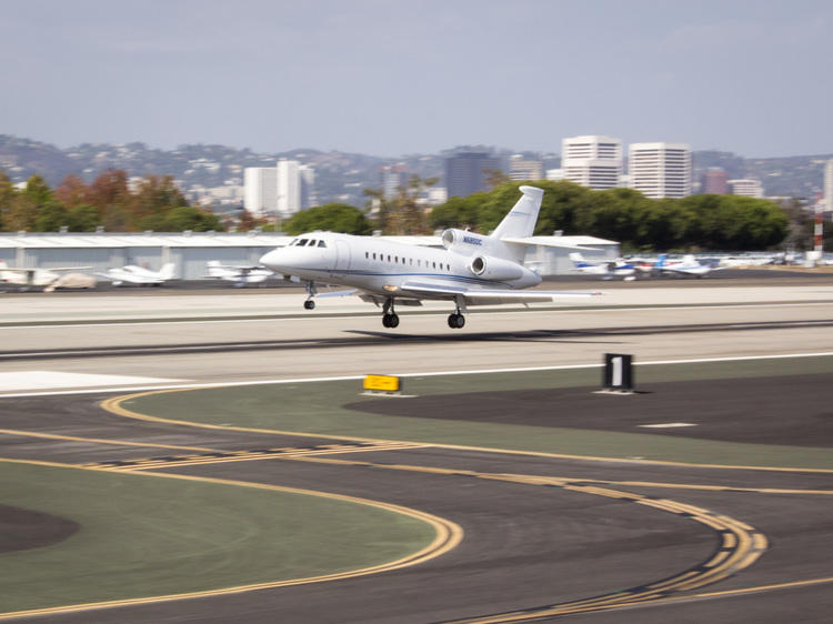 Hour to Kill: Santa Monica Airport