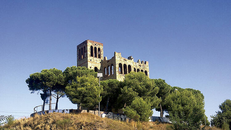Llegar hasta el castillo de Torre Baró