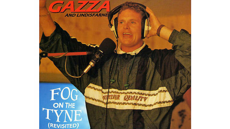 ‘Fog on the Tyne (Revisited)’ – Gazza and Lindisfarne (1990)