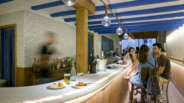 Raspall bar