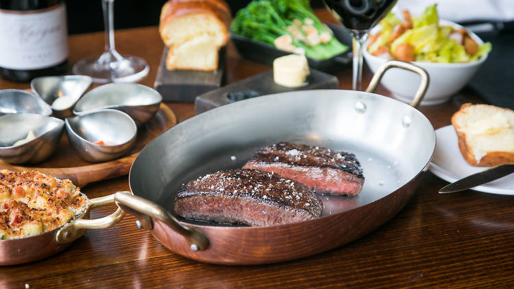 Black Bar & Grill
