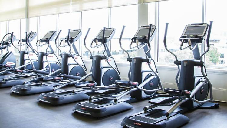 For a luxury experience combining fitness and relaxation: Mecca Gym & Spa