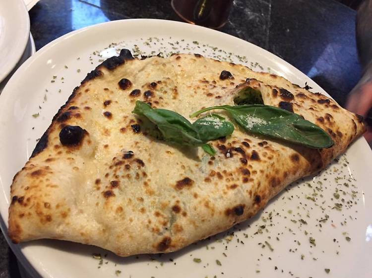 Una pizza autèntica en N.A.P. Mar