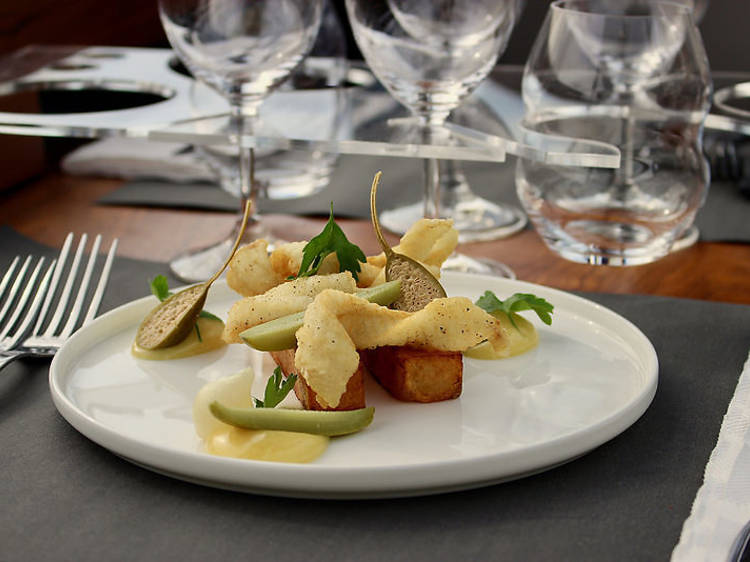 A gastronomic bus tour