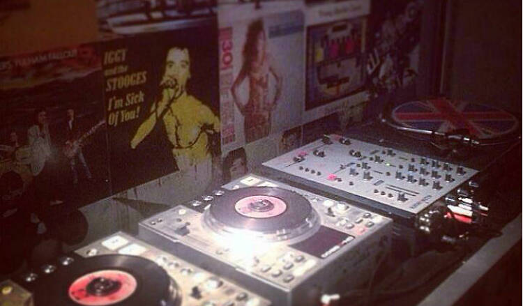 Beirut Hummus & Music Bar