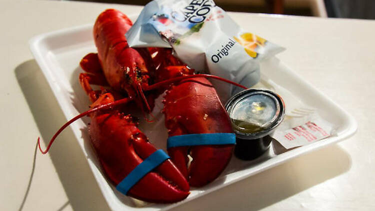 Eat a Lobster 
