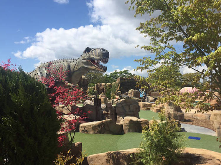 Mighty Claws Adventure Golf