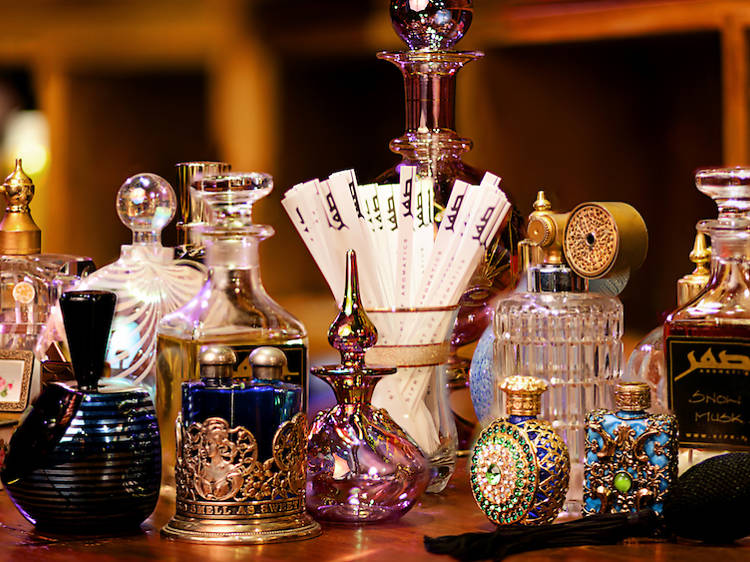 Create a unique scent at SIFR Aromatics