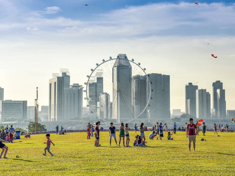 Fly a kite at Marina Barrage