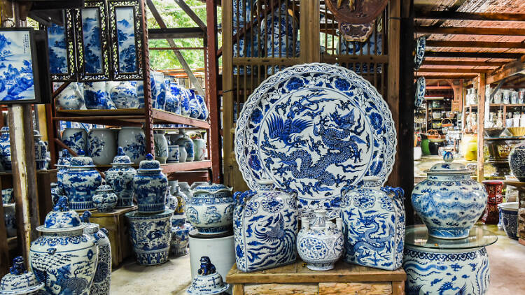Bring home a piece of history from Thow Kwang Pottery