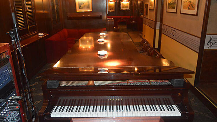 Toni2 Piano Bar