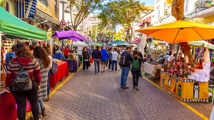 Nahalat Binyamin Arts and Crafts Fair