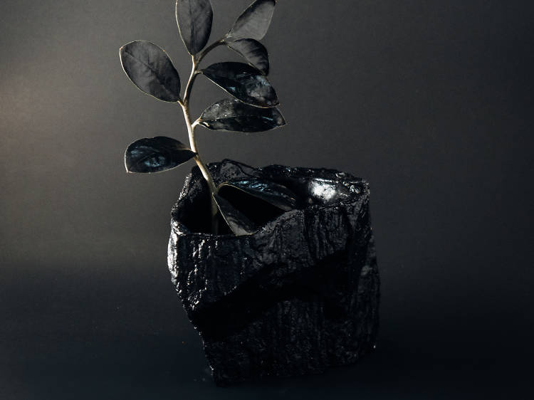 ‘REGIS PLANTOPIA’ กระถางทำมือแนว Wabi Sabi ไอเทมแต่งบ้านจาก ‘หมอเปียง-กันตพงศ์’ ‘REGIS PLANTOPIA’ กระถางทำมือแนว Wabi Sabi ไอเทมแต่งบ้านจาก ‘หมอเปียง-กันตพงศ์’
