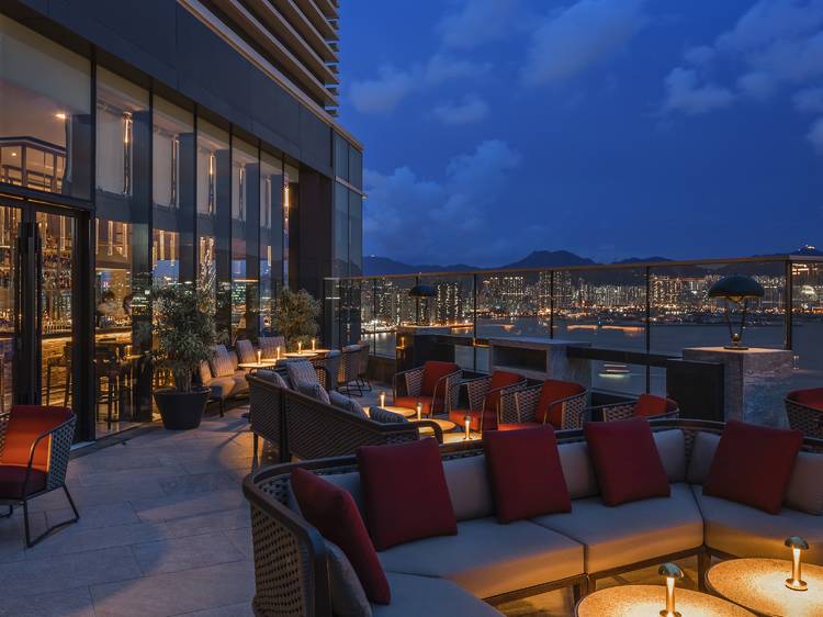 Cruise 空中餐廳及酒吧