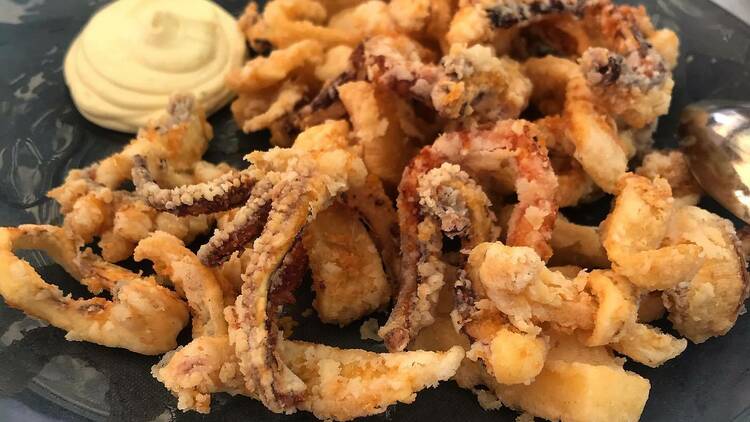 Unos calamares a la andaluza en Can Majó