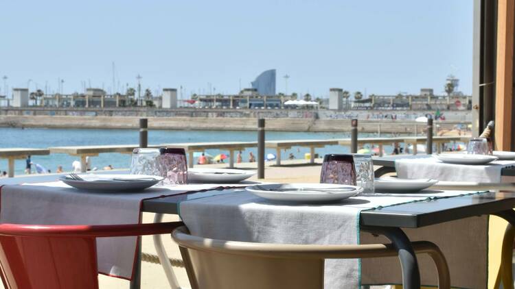 Paella con vistas al mar