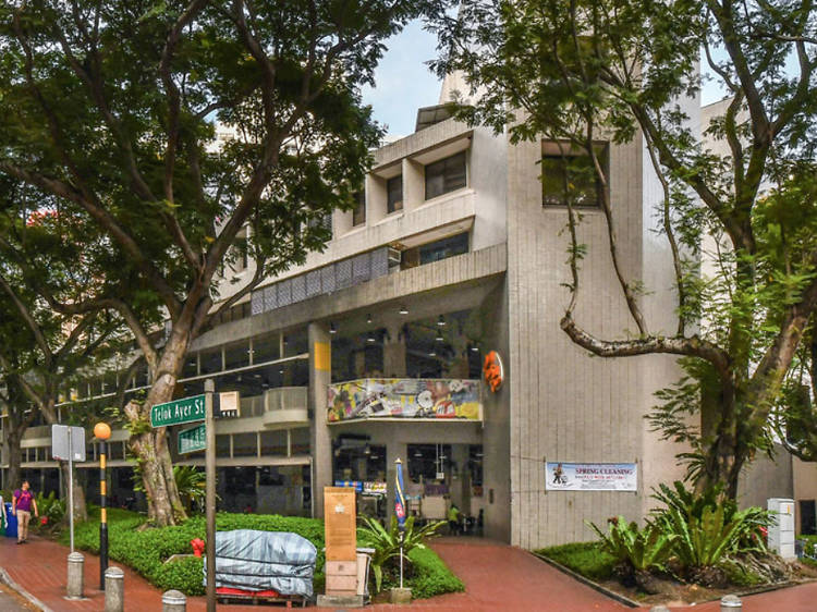 Stuff your face at Amoy Street Food Centre