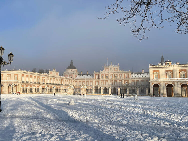 Aranjuez en invierno y con nieve. Pueblo bonito