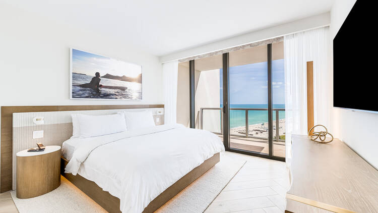 W South Beach