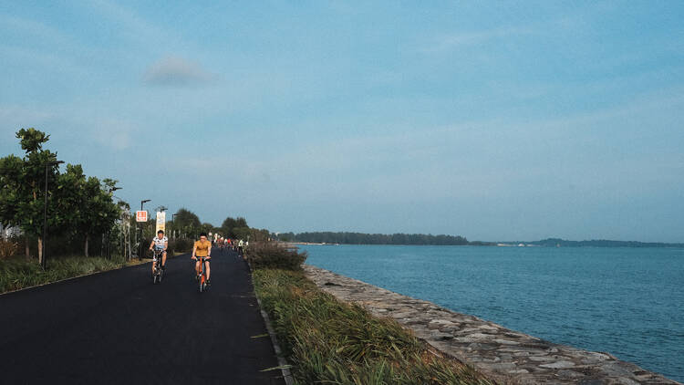 Stroll down Changi Bay Point