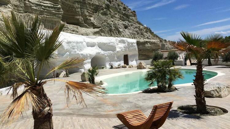 Con piscina de sal en Benamaurel, Granada