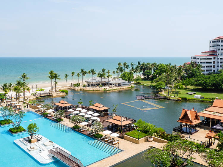 Dusit Thani Huahin โฉมใหม่ กับบรรยากาศวัยรุ่นและคึกคักด้วยบูธดีเจกลางสระน้ำ Dusit Thani Huahin โฉมใหม่ กับบรรยากาศวัยรุ่นและคึกคักด้วยบูธดีเจกลางสระน้ำ