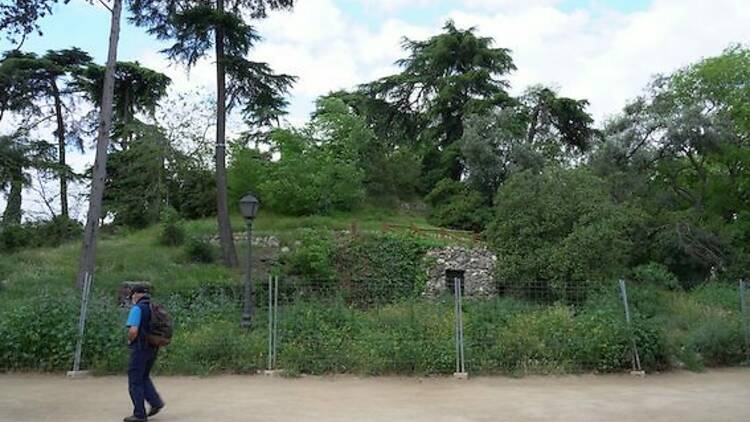 La montaña artificial del Retiro