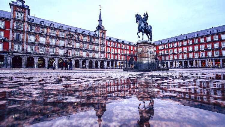 Madrid Plaza Mayor lluvia