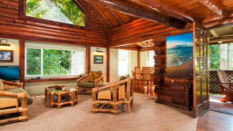 The ginormous log cabin in Makawao