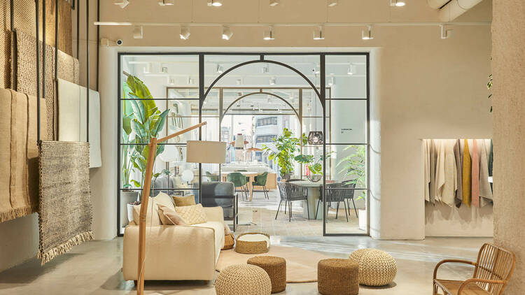 Así es la nueva flagship store de Kave Home en Madrid, en la calle Orense