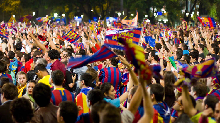 Aficionats del Barça celebrant el títol de lliga