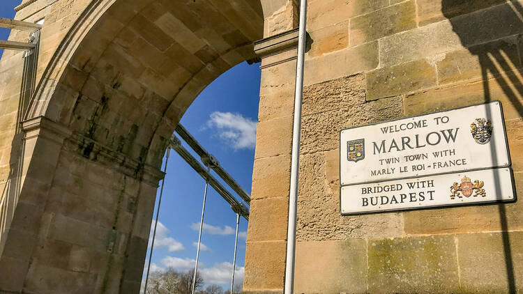 Hunt for Marlow's blue plaques