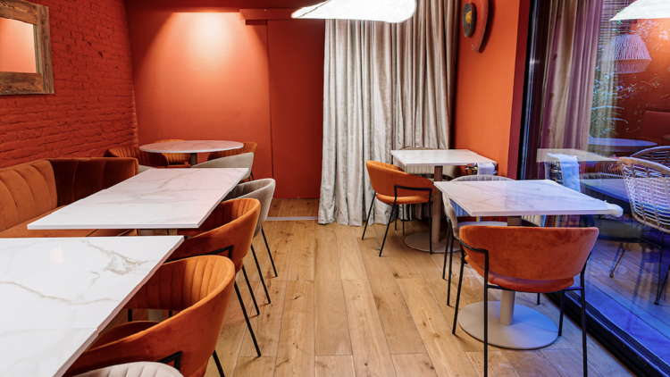 Nuna Restaurant 