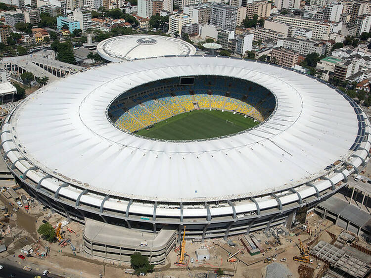 Cheer at a Maracanã game (and step onto the field)