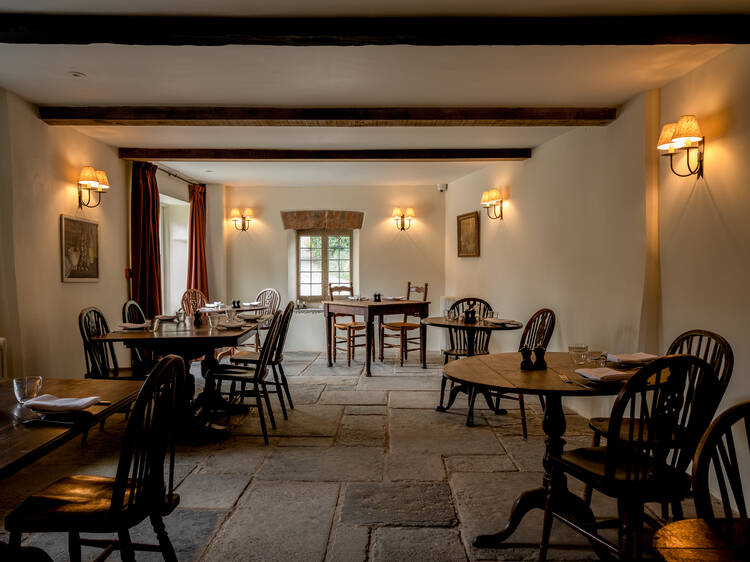 The Three Horseshoes