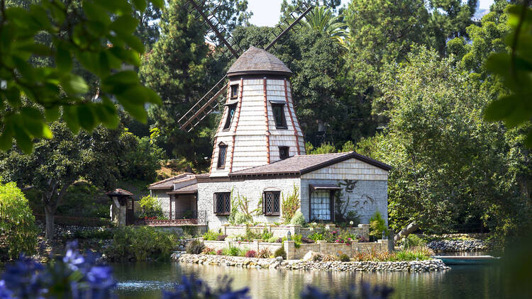 Self-Realization Fellowship Lake Shrine