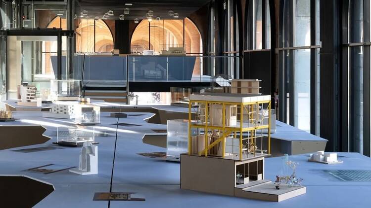 La construcción de un país: Maquetas de arquitectura española desde la transición hasta nuestros días (La Casa de la Arquitectura).