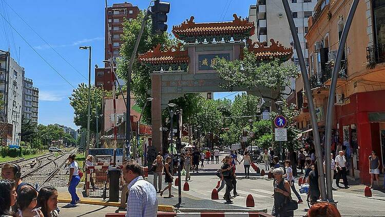 Stroll through Chinatown