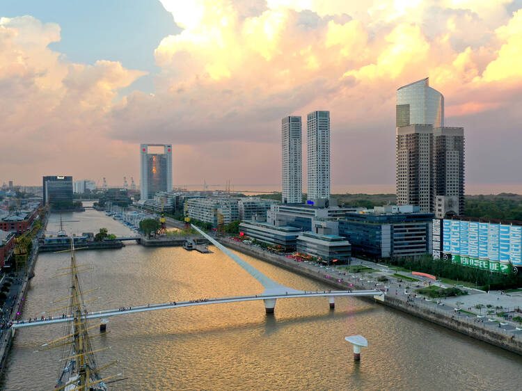 Walking along the docks of Puerto Madero