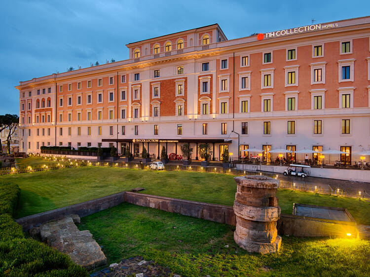 NH Collection Roma Palazzo Cinquecento โรงแรมหรูติดกับสถานีรถไฟกรุงโรม NH Collection Roma Palazzo Cinquecento โรงแรมหรูติดกับสถานีรถไฟกรุงโรม