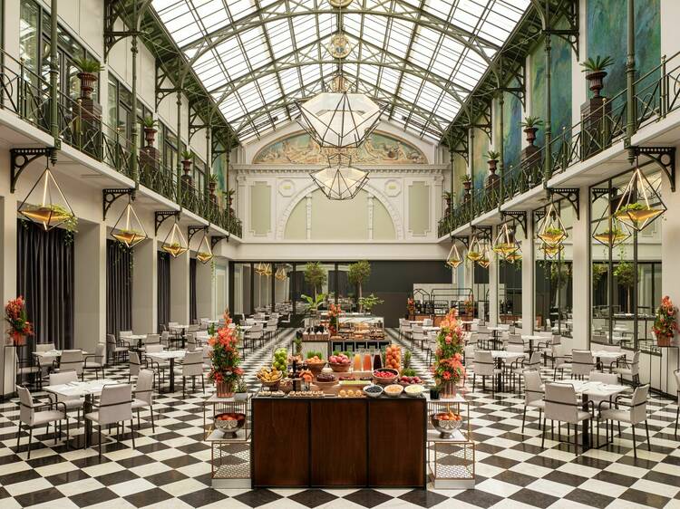 Anantara Grand Hotel Krasnapolsky