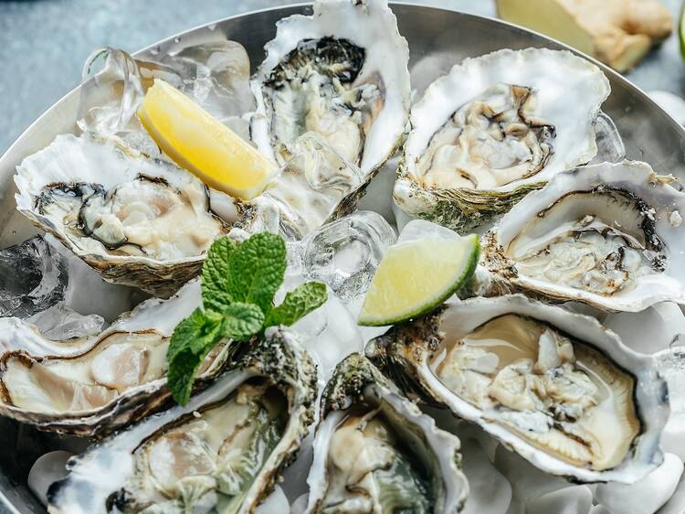 Neck oysters like a posho, £1