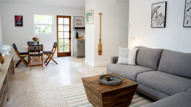 The tropical modern bungalow in Coconut Grove