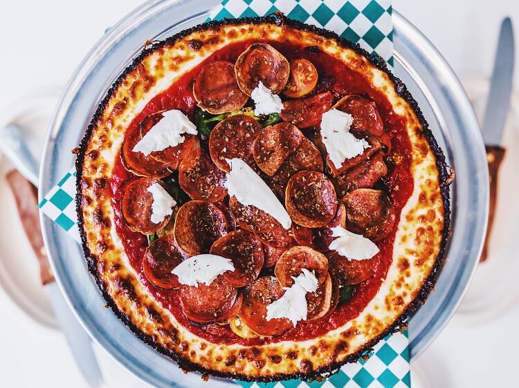 Milly’s Pizza in the Pan, Chicago