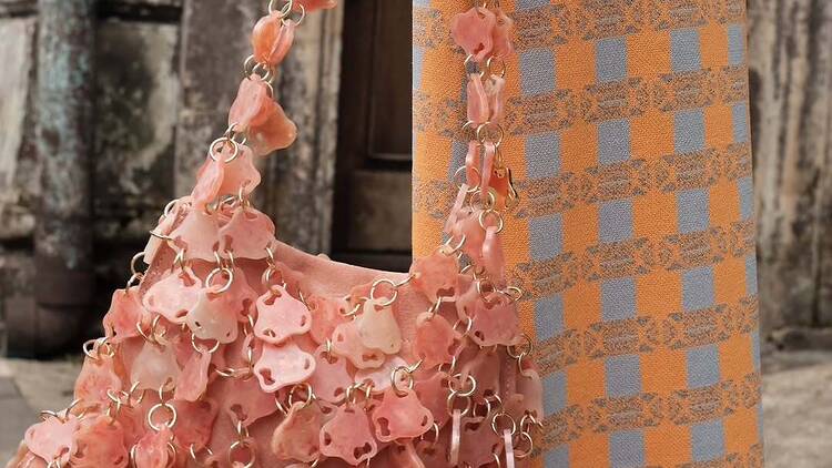 PIPATCHARA – จากฝาขวดพลาสติก สู่ชุดที่ลิซ่า BLACKPINK ยังเลือกใส่